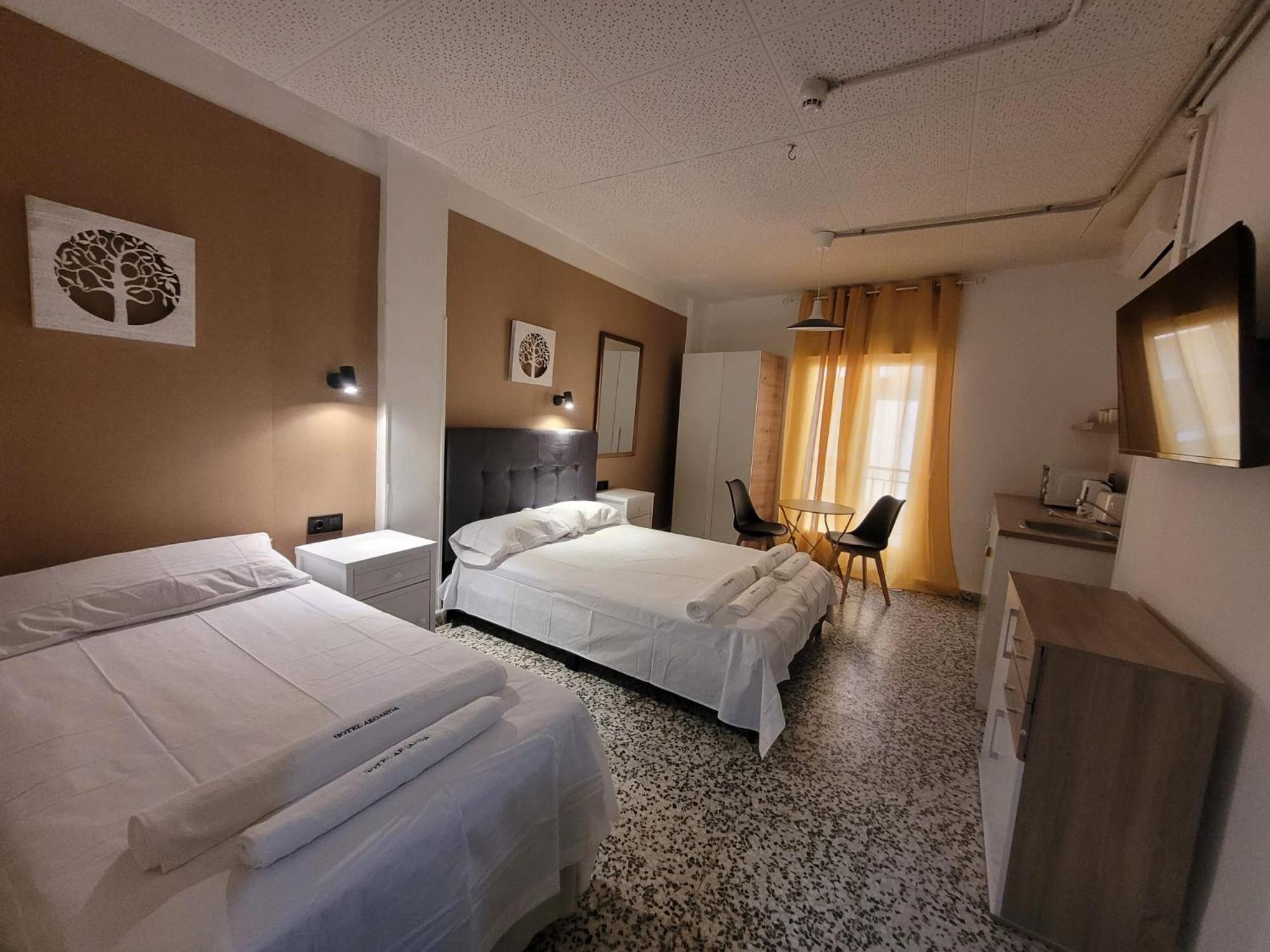 Hotel Arganda 阿尔甘达·德尔·雷伊 外观 照片