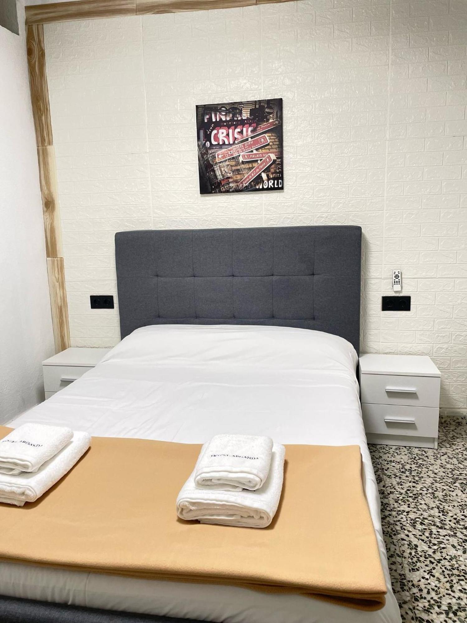 Hotel Arganda 阿尔甘达·德尔·雷伊 外观 照片